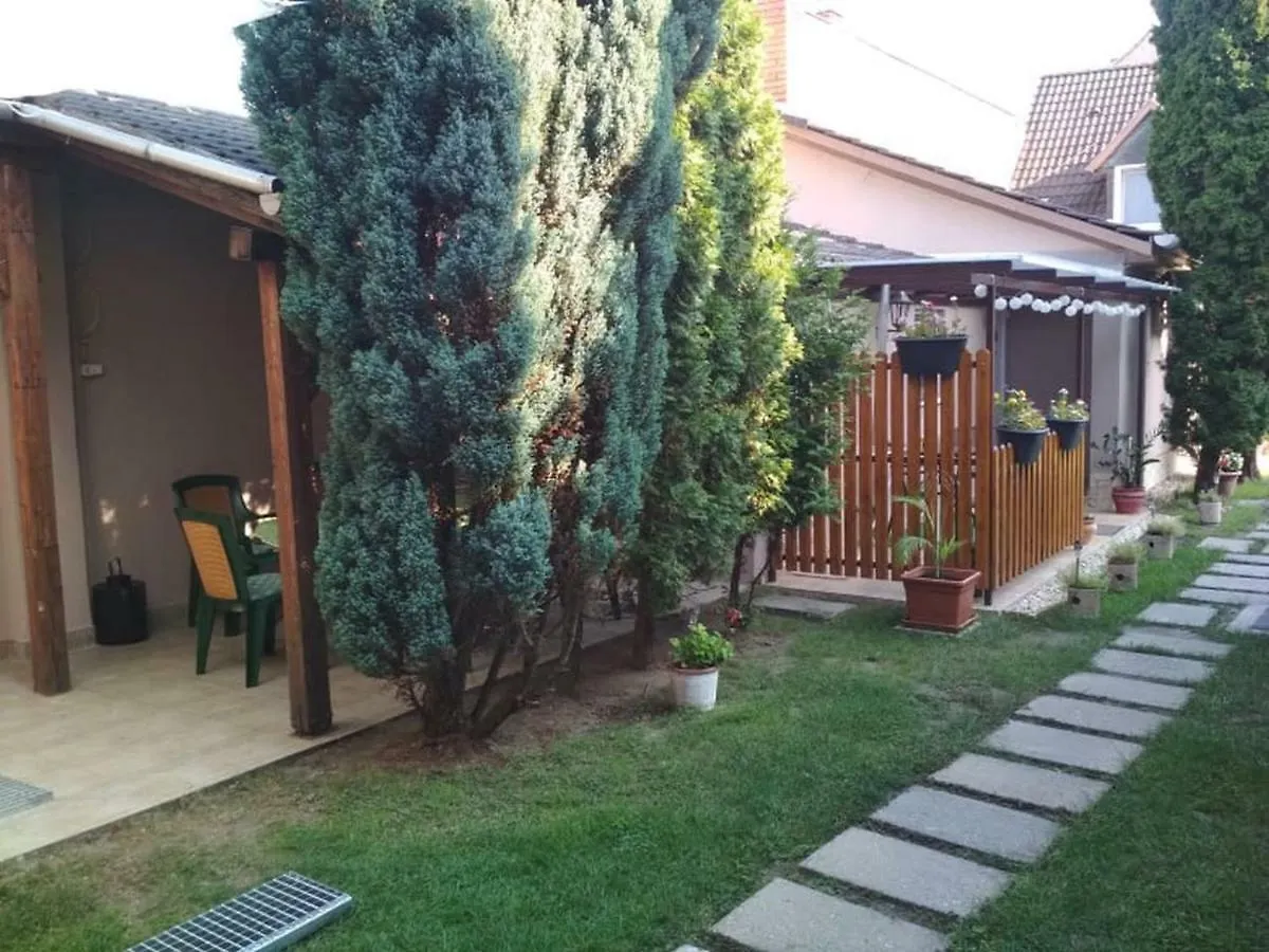 Apartament Mokka Apartman Eger 0*,