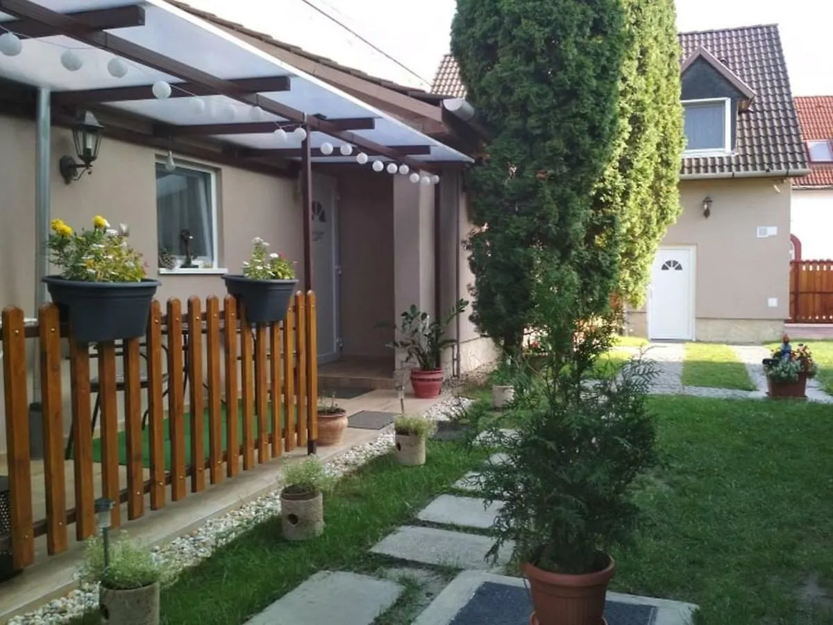 Apartament Mokka Apartman Eger